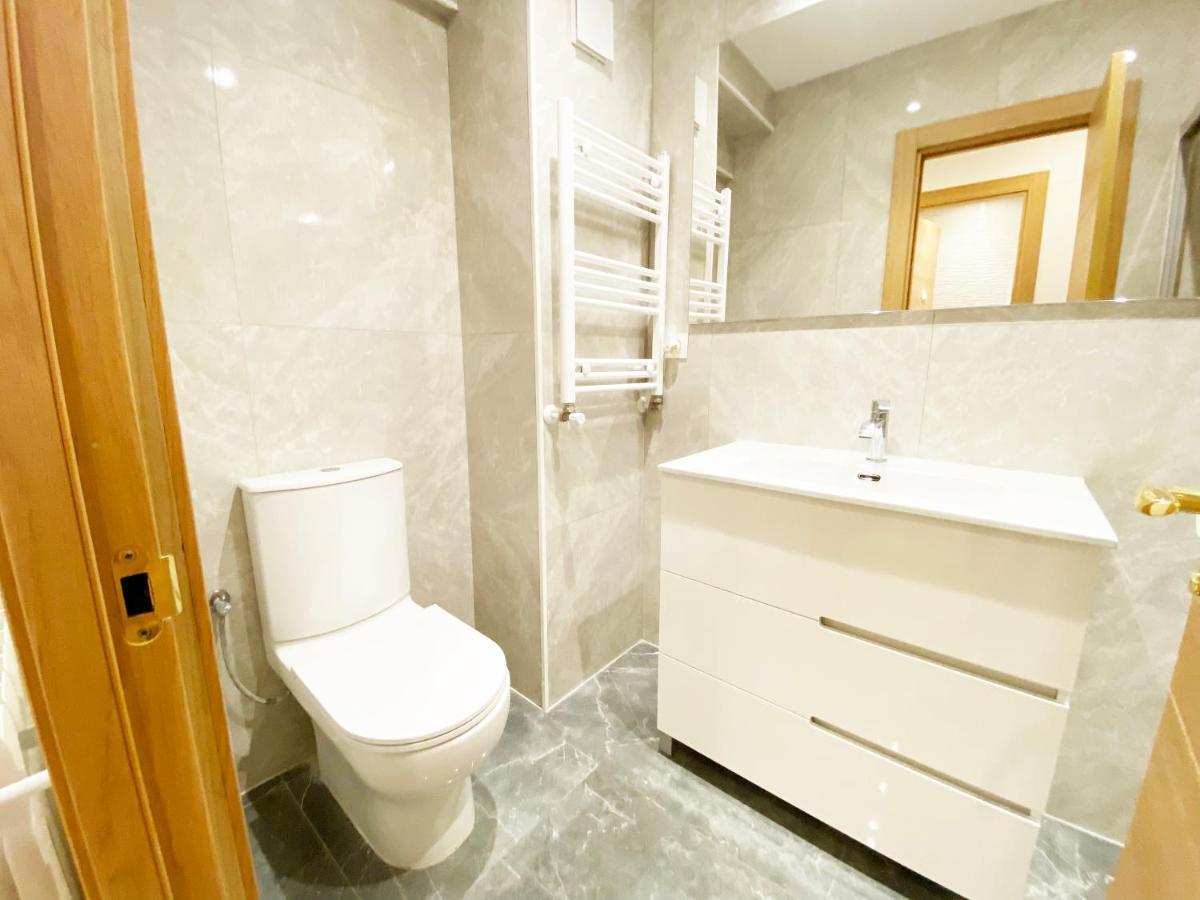 Paradise Luxurious Flat, Free Parking, 3 Double Rooms, Terrace, Jacuzzi, Fully Renovated San Sebastián Exterior foto